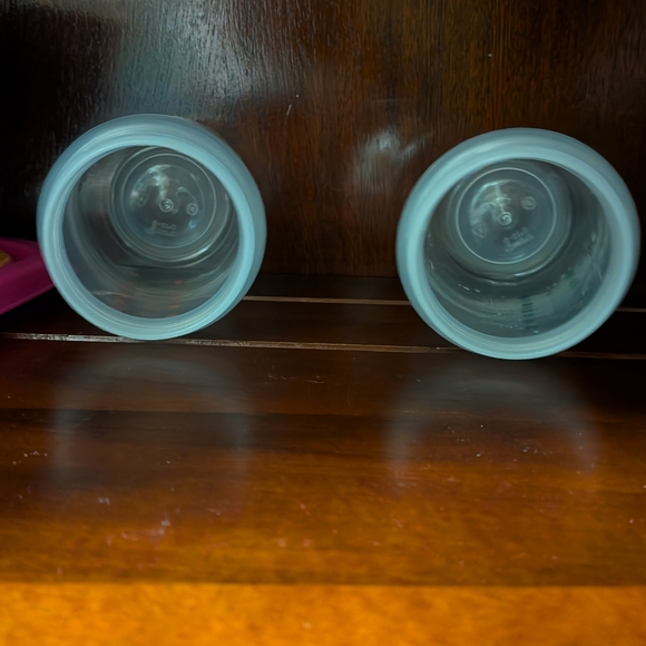 2 Dr Brown Sippys - Picture 2 of 3